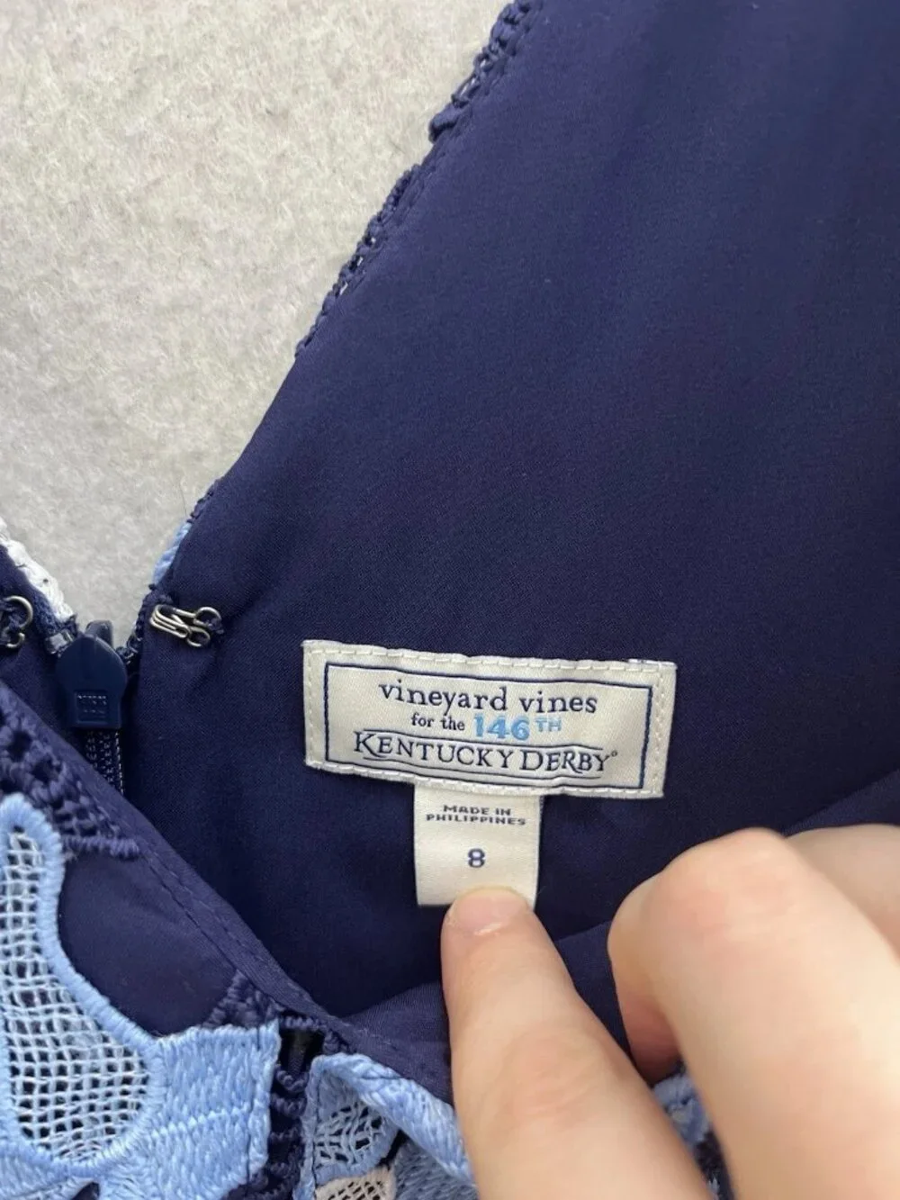 Vineyard Vines Kentucky Derby Dress Women’s 8 Blue Floral Crochet Equestrian - Picture 4 of 5